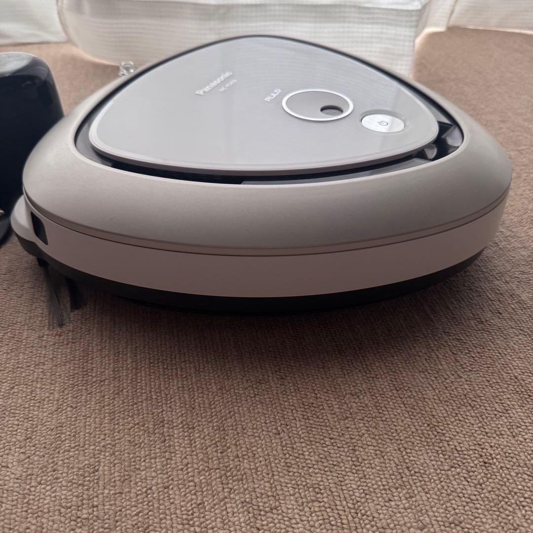 w*8様 【送料無料】パナソニック ロボット掃除機 MC-RS810 ホワイト