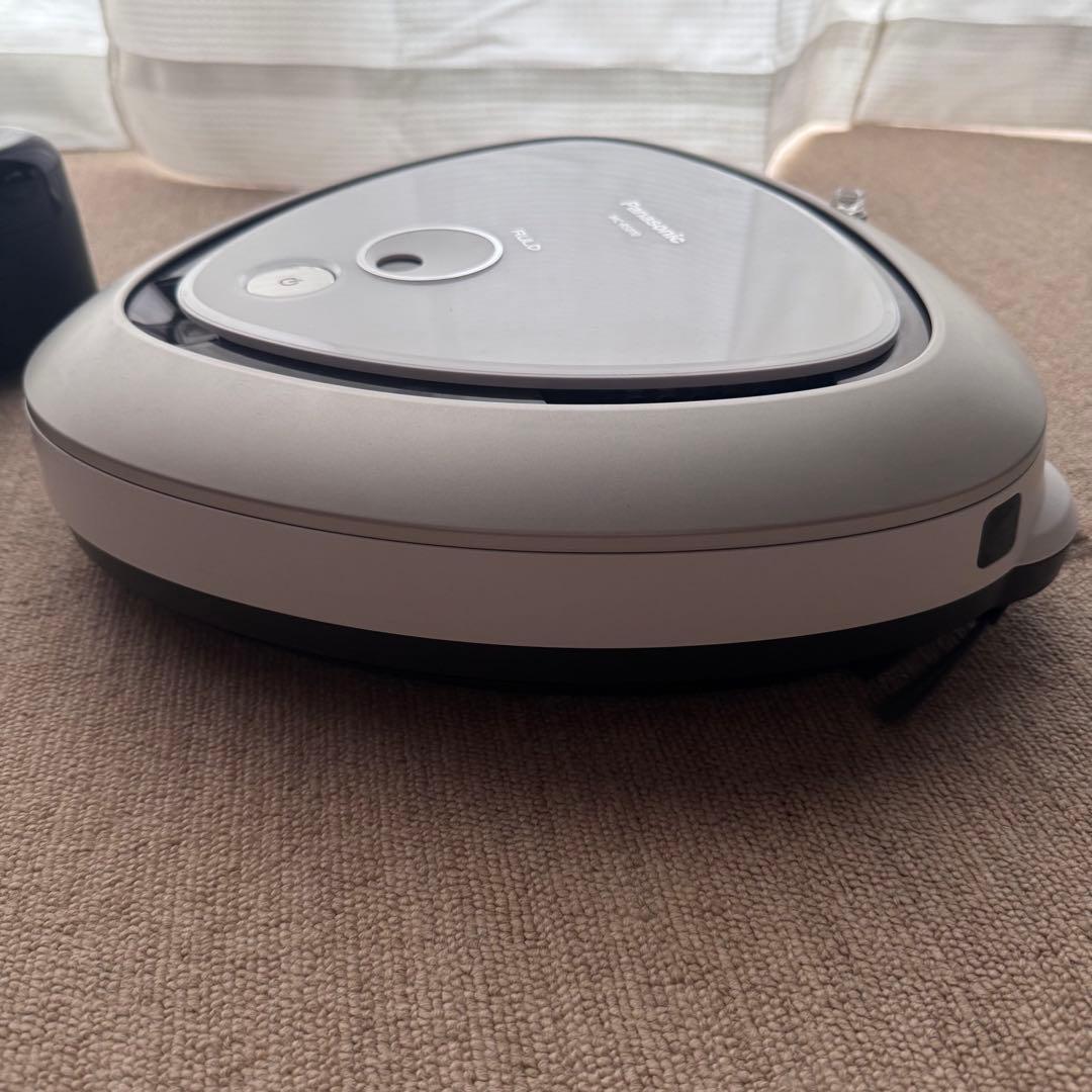 w*8様 【送料無料】パナソニック ロボット掃除機 MC-RS810 ホワイト