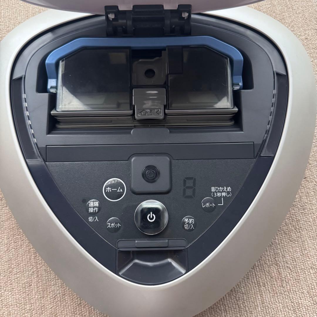 w*8様 【送料無料】パナソニック ロボット掃除機 MC-RS810 ホワイト