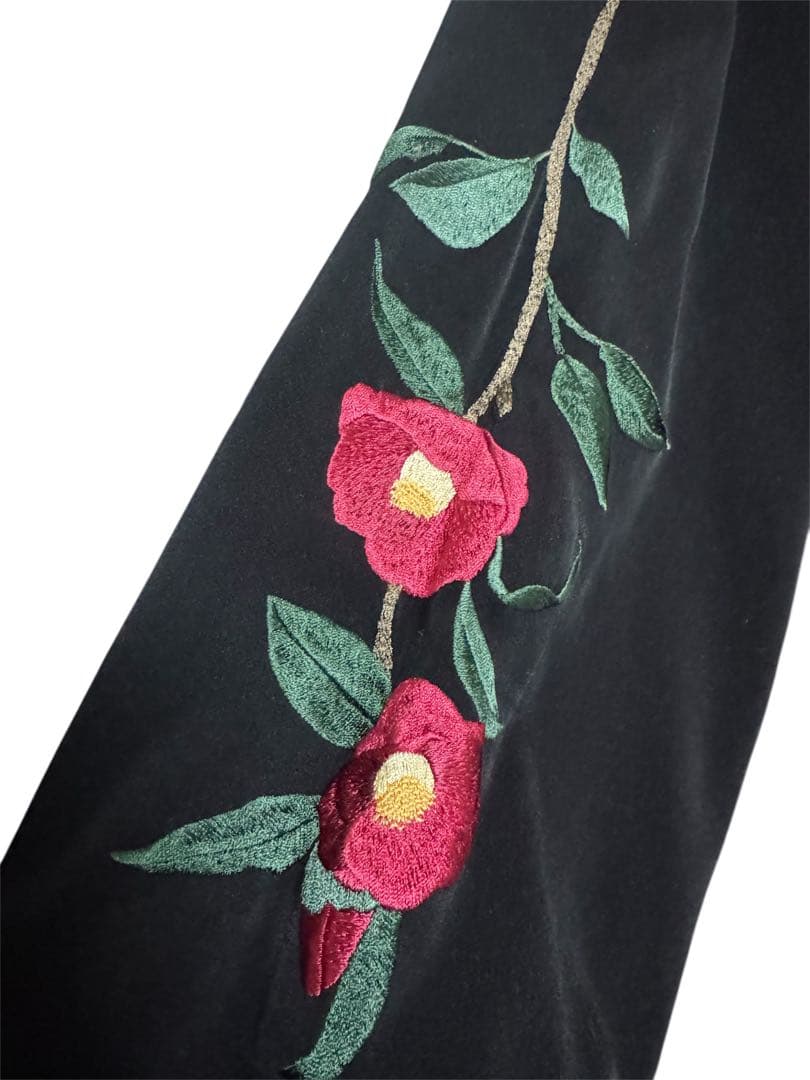 花を着るワンピース　椿