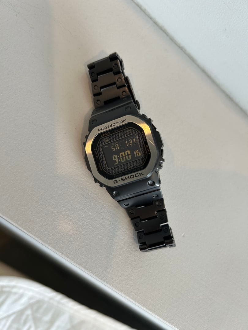 G-SHOCK GMW-B5000フルメタル　電波ソーラー