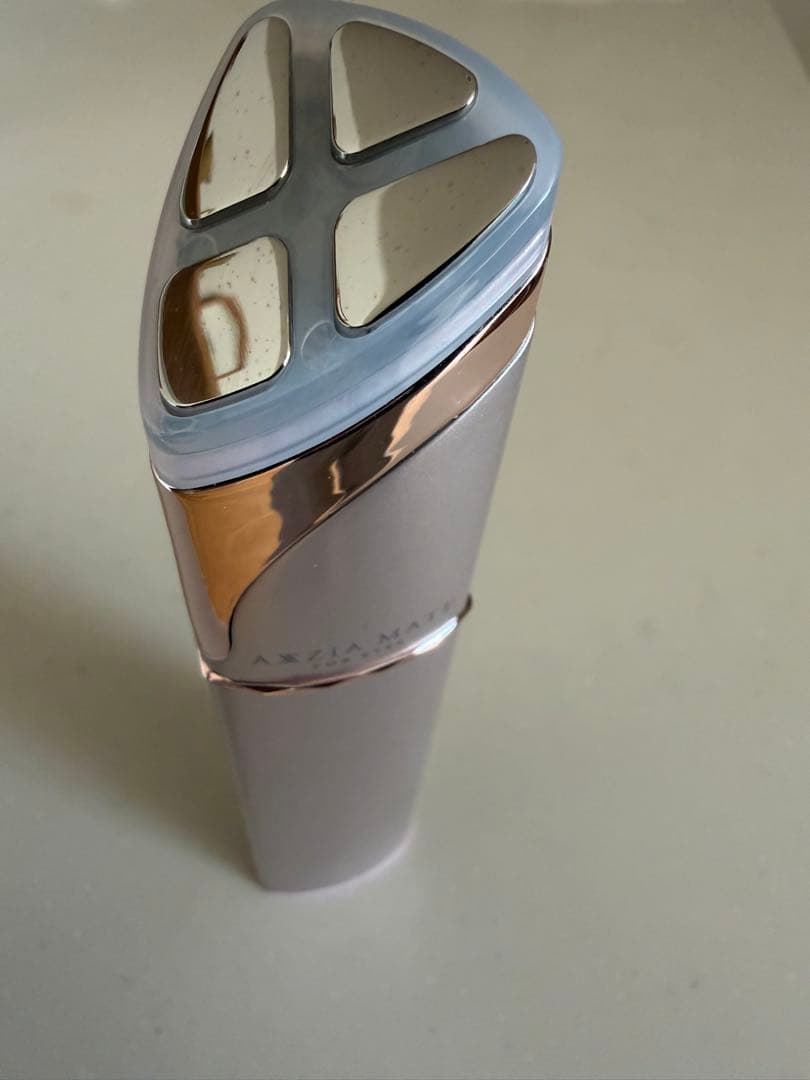 アクシージア AXXZIA MATE FOR EYES 美顔器