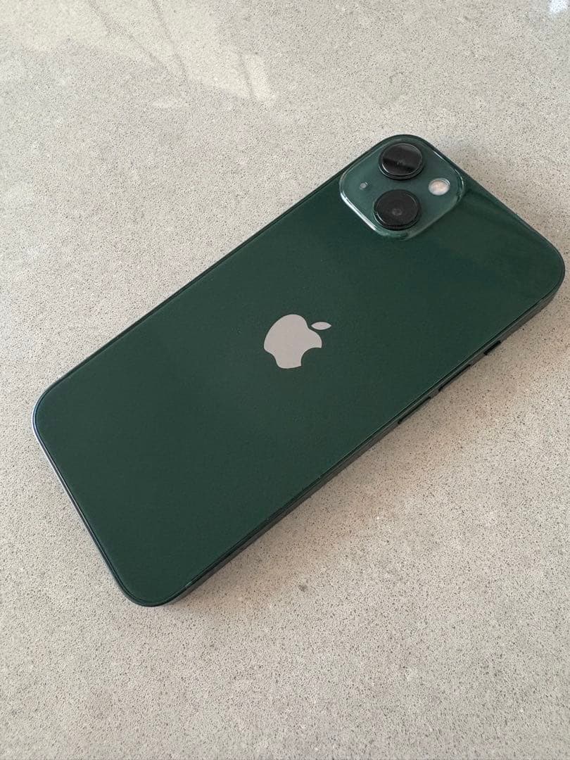 【極美品】iPhone 13 グリーン