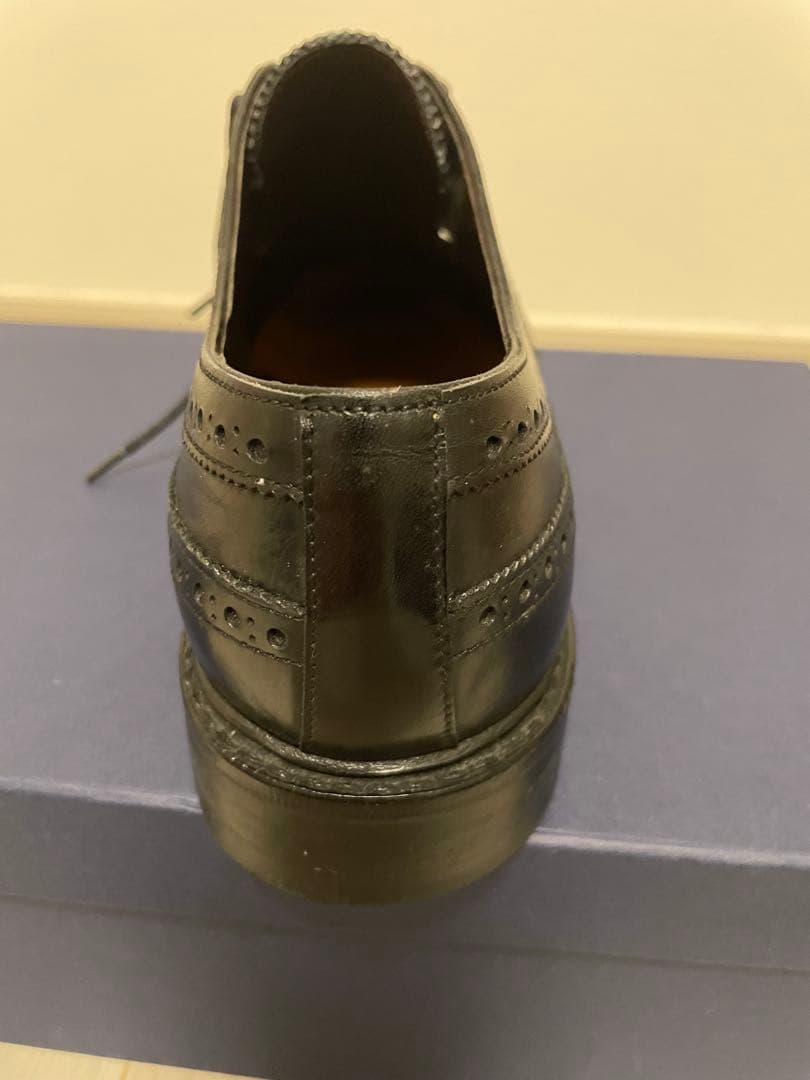 ウイングチップ ジャランスリワヤ