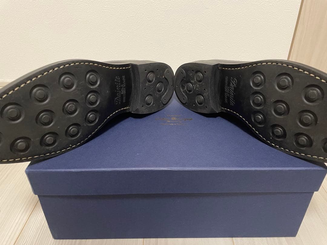 ウイングチップ ジャランスリワヤ