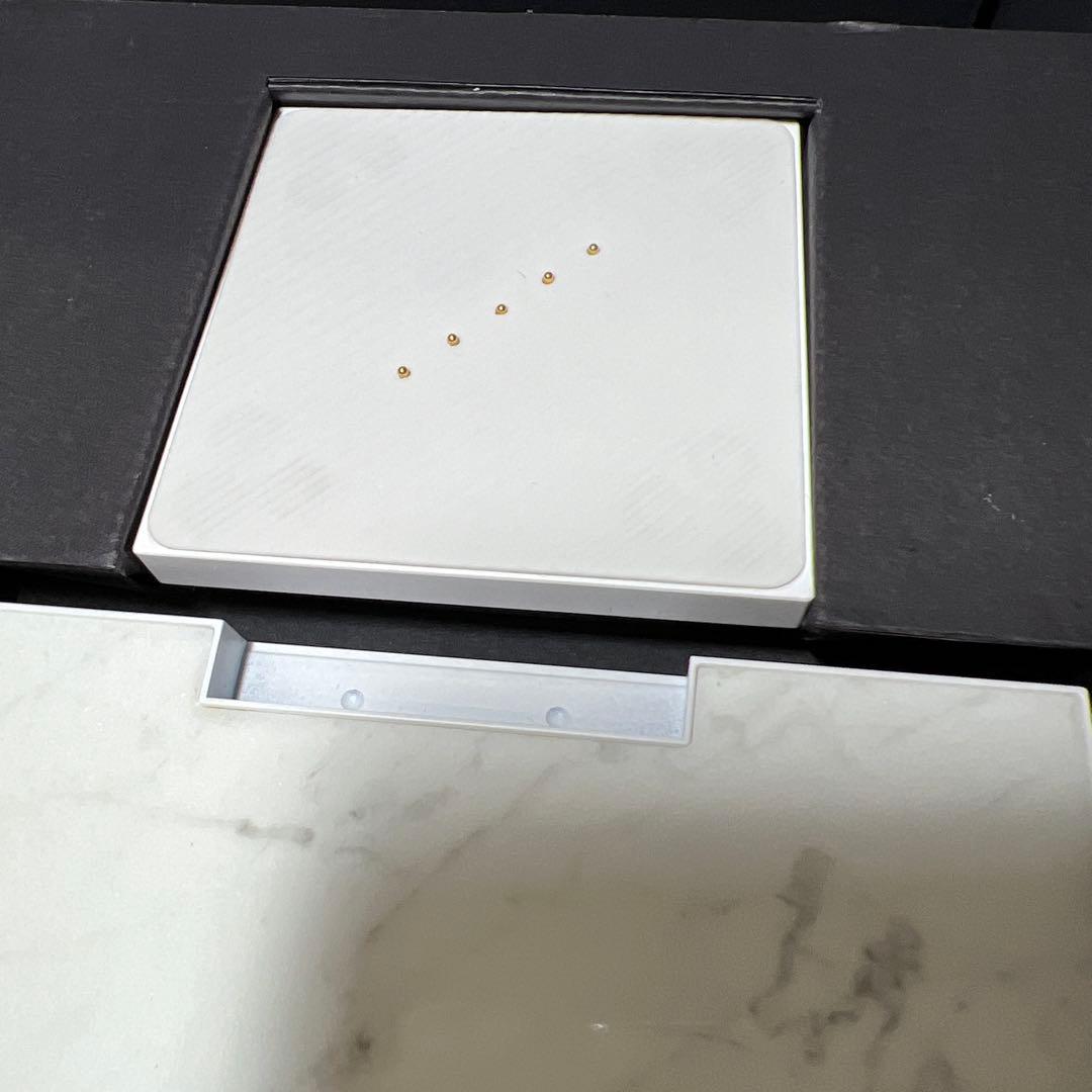 PITAKA MagEZ Charging Stand 大理石白