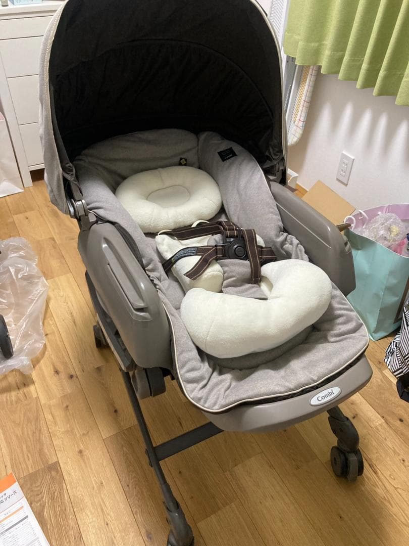 【美品】Combi ネムリラAUTO SWING BEDiドームEG　直接引取可