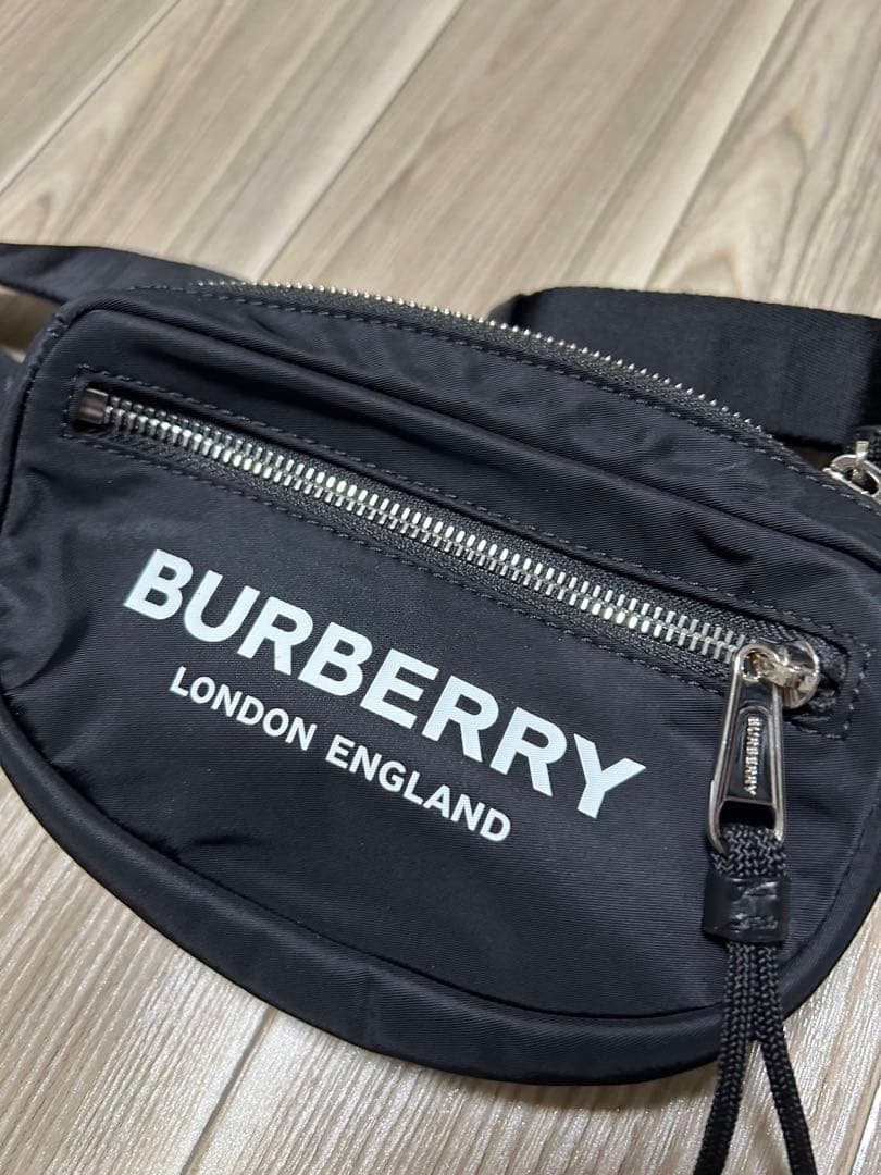 BURBERRY バーバリー ボディバッグ ウエストバッグ ブラック