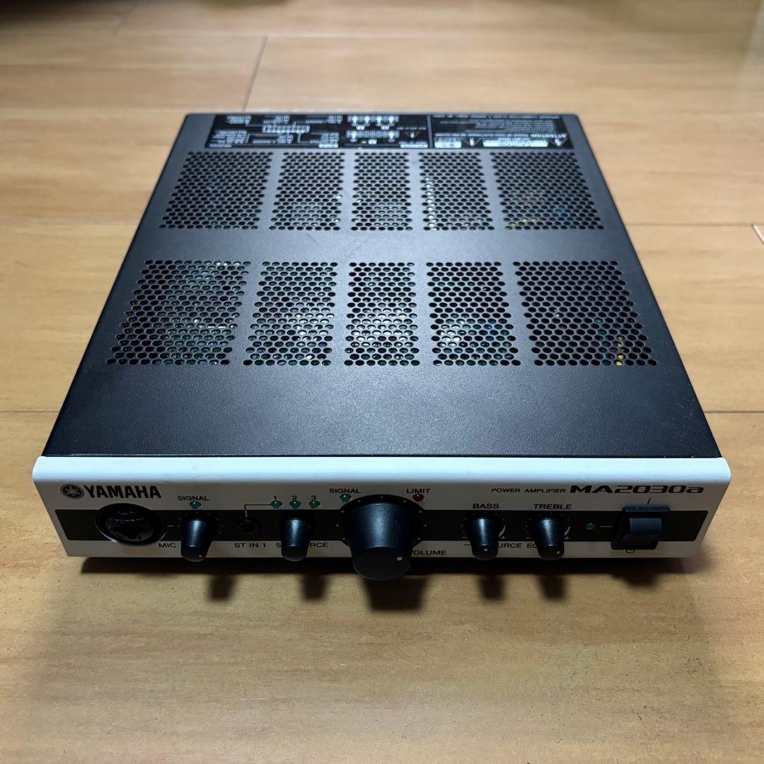H*m様 YAMAHA MA2030a アンプ ホワイト/ブラック