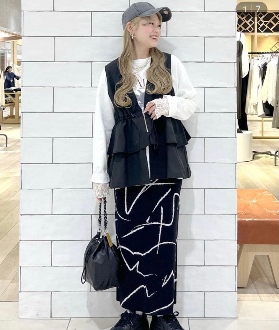 LEPSIM ゆきは　コラボ 2wayベスト ブラック