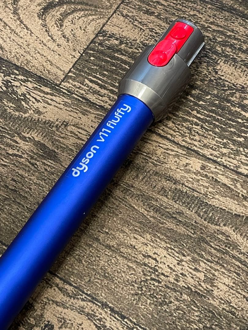 Dyson スティッククリーナー 付属品多数v11ジャンク品