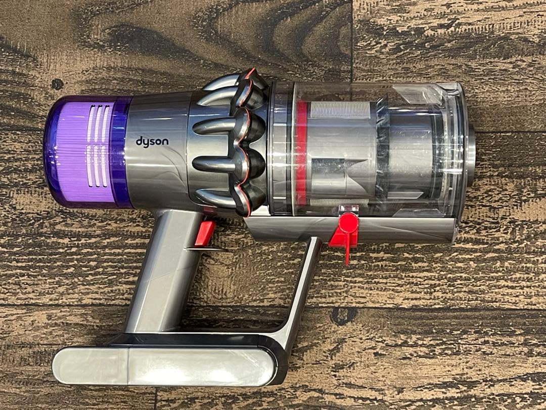Dyson スティッククリーナー 付属品多数v11ジャンク品