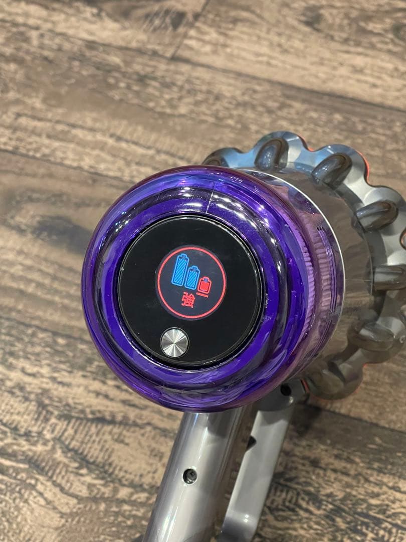 Dyson スティッククリーナー 付属品多数v11ジャンク品
