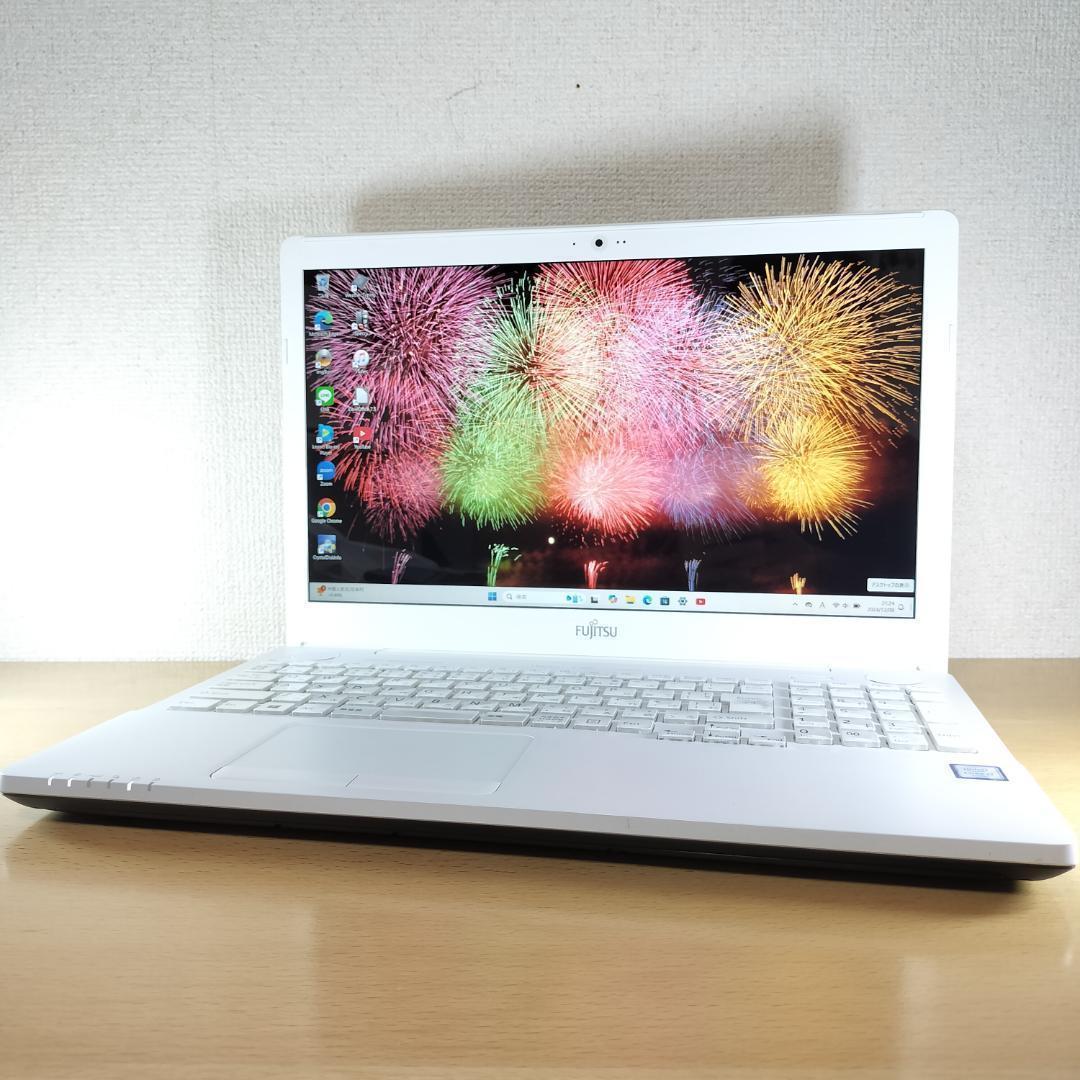 ノートパソコン i7 Windows11 SSD メモリ24GB 富士通 カメラ