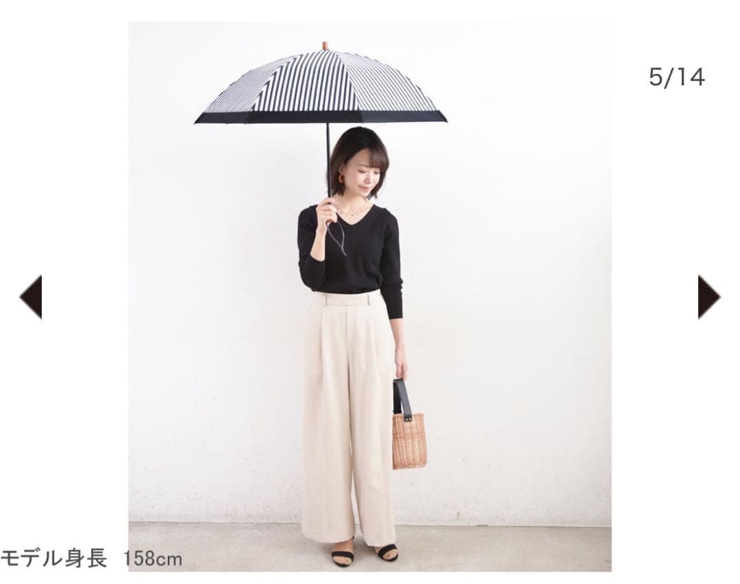 サンバリア100 折りたたみ日傘　２段折 白黒ストライプ　完全遮光