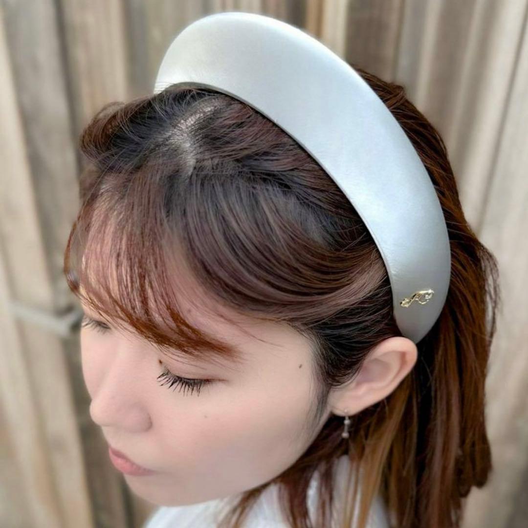 【acca】ペルファブ　カチューシャ　シルバー