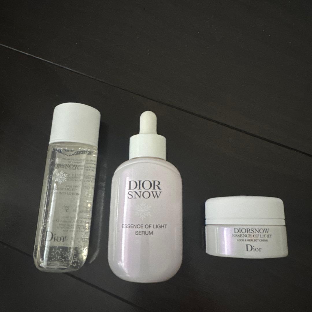 DIOR スノーエッセンスオブライト　スキンケアセット