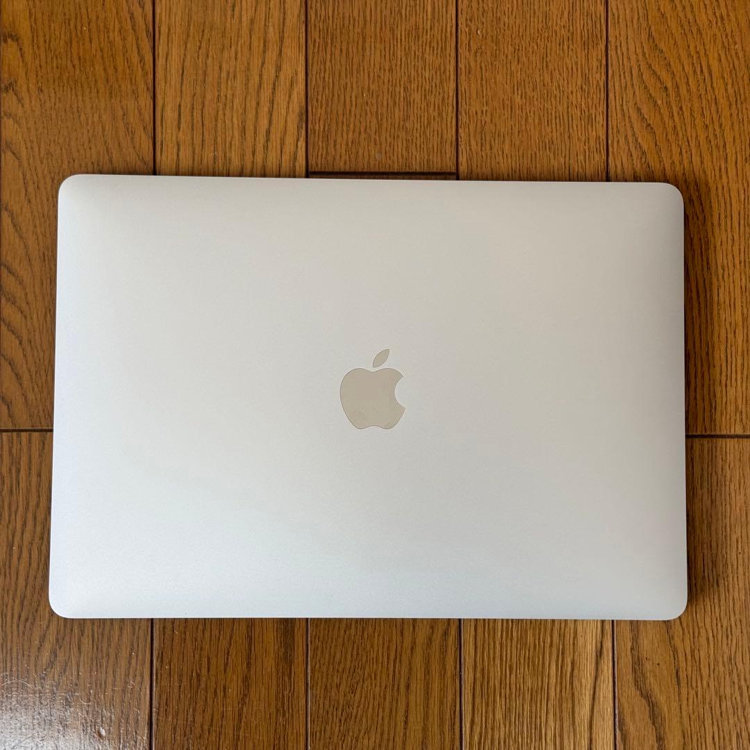Apple MacBook Air (M1, 2020) 本体 16GBモデル