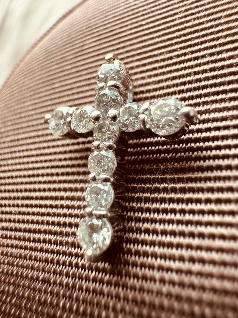 Pt900 10Pダイヤ 0.5ct クロスチャーム