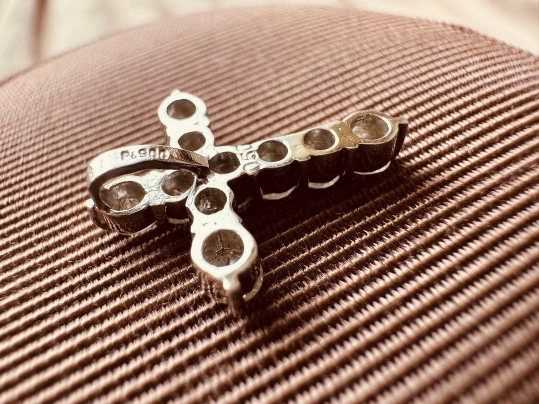 Pt900 10Pダイヤ 0.5ct クロスチャーム