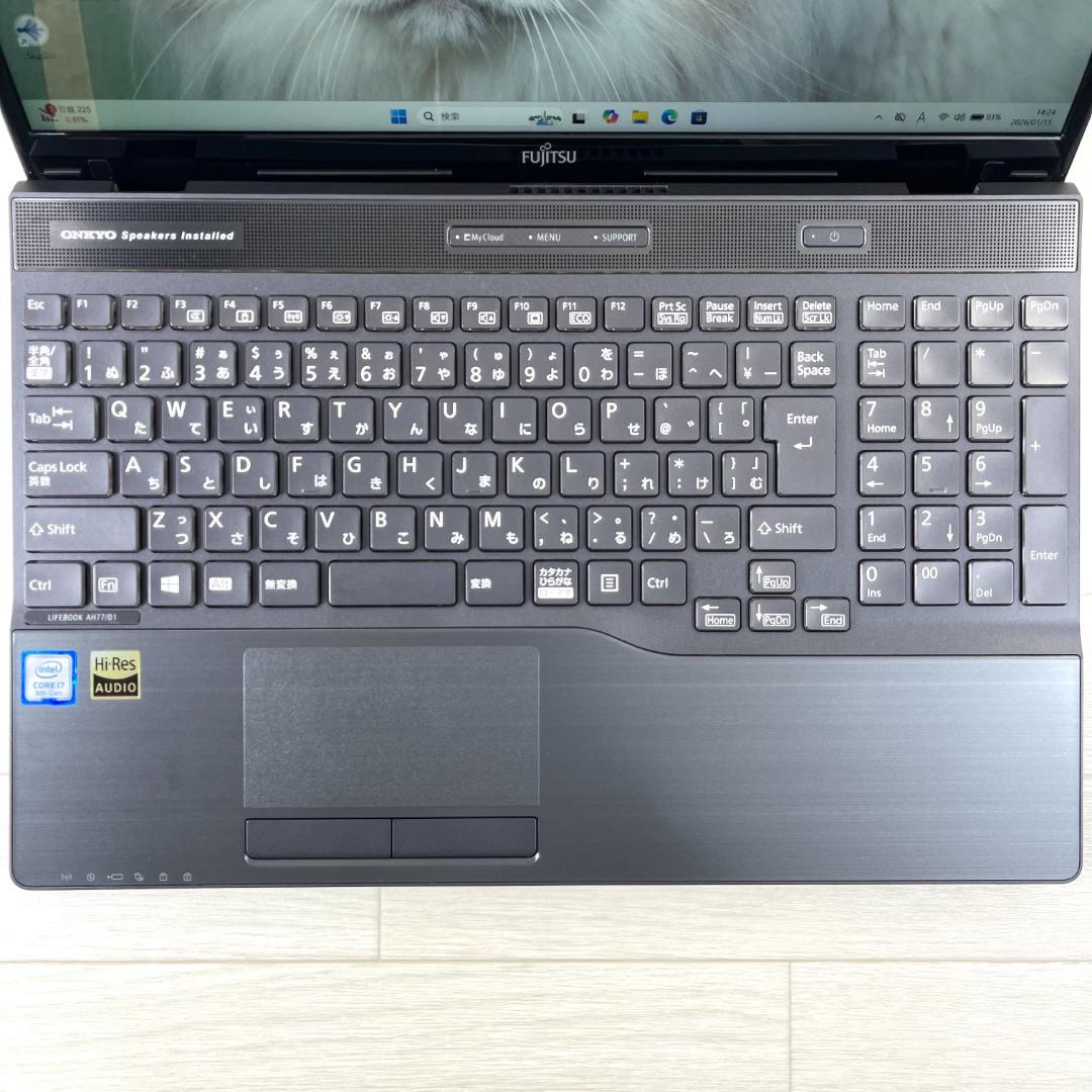 富士通 第8世代i7 新品SSD512＋HDD1T メモリ16 ノートパソコン.