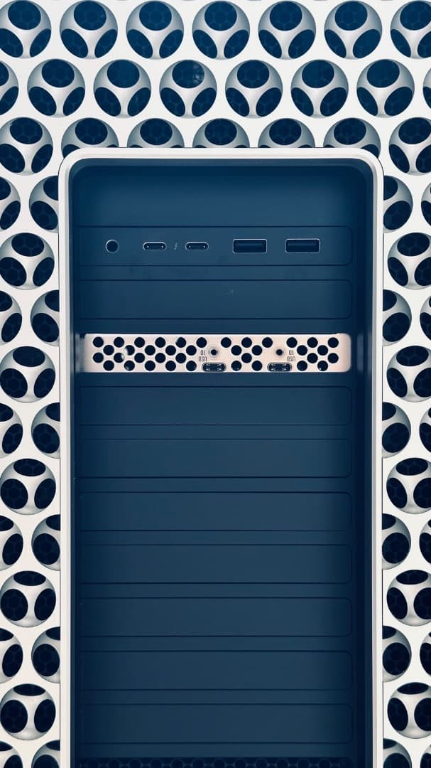 Mac Pro 2019 8コア/メモリ32GB SSD1TB