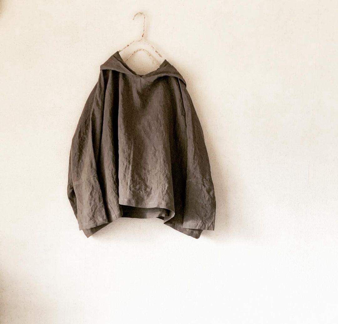 大人気作家さま　ドルマンショートパーカー　トープ