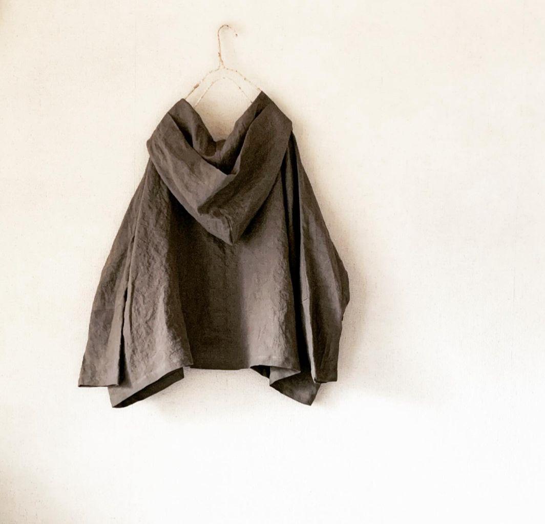 大人気作家さま　ドルマンショートパーカー　トープ