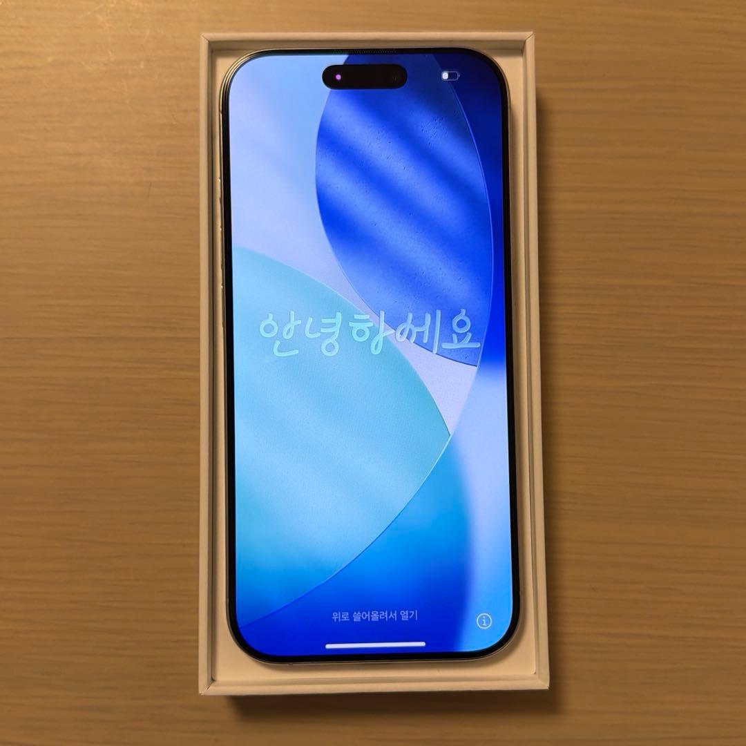 【極美品】iPhone16pro 128GB ホワイト バッテリー100%