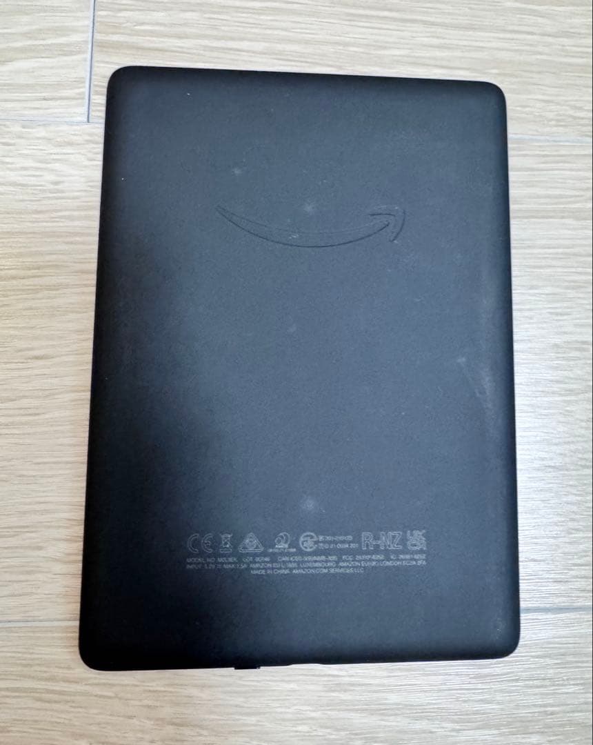 Kindle Paperwhite (8GB) 6.8インチディスプレイ