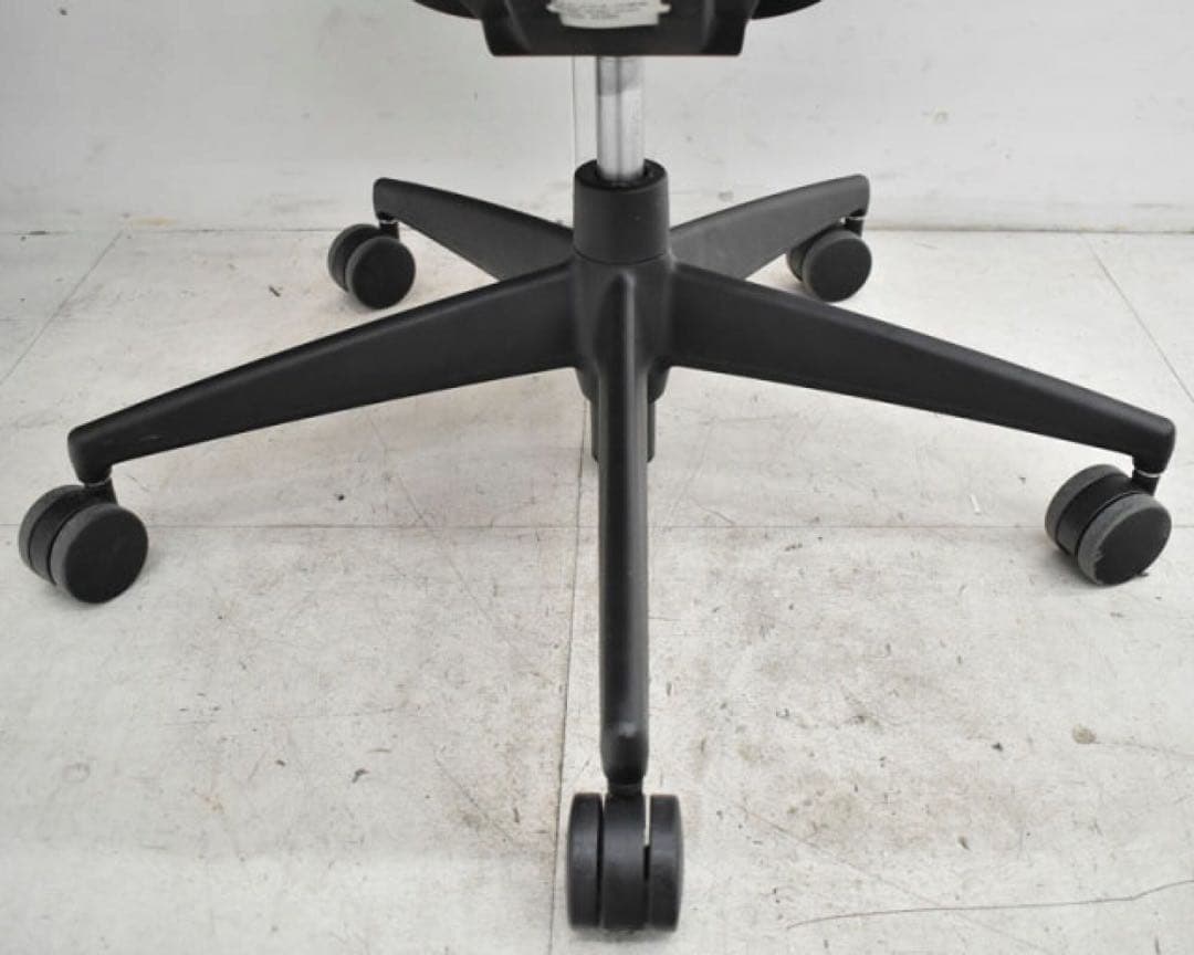 KOKUYO　ベゼル　希少　BEZEL 高級　ブラック 前傾姿勢