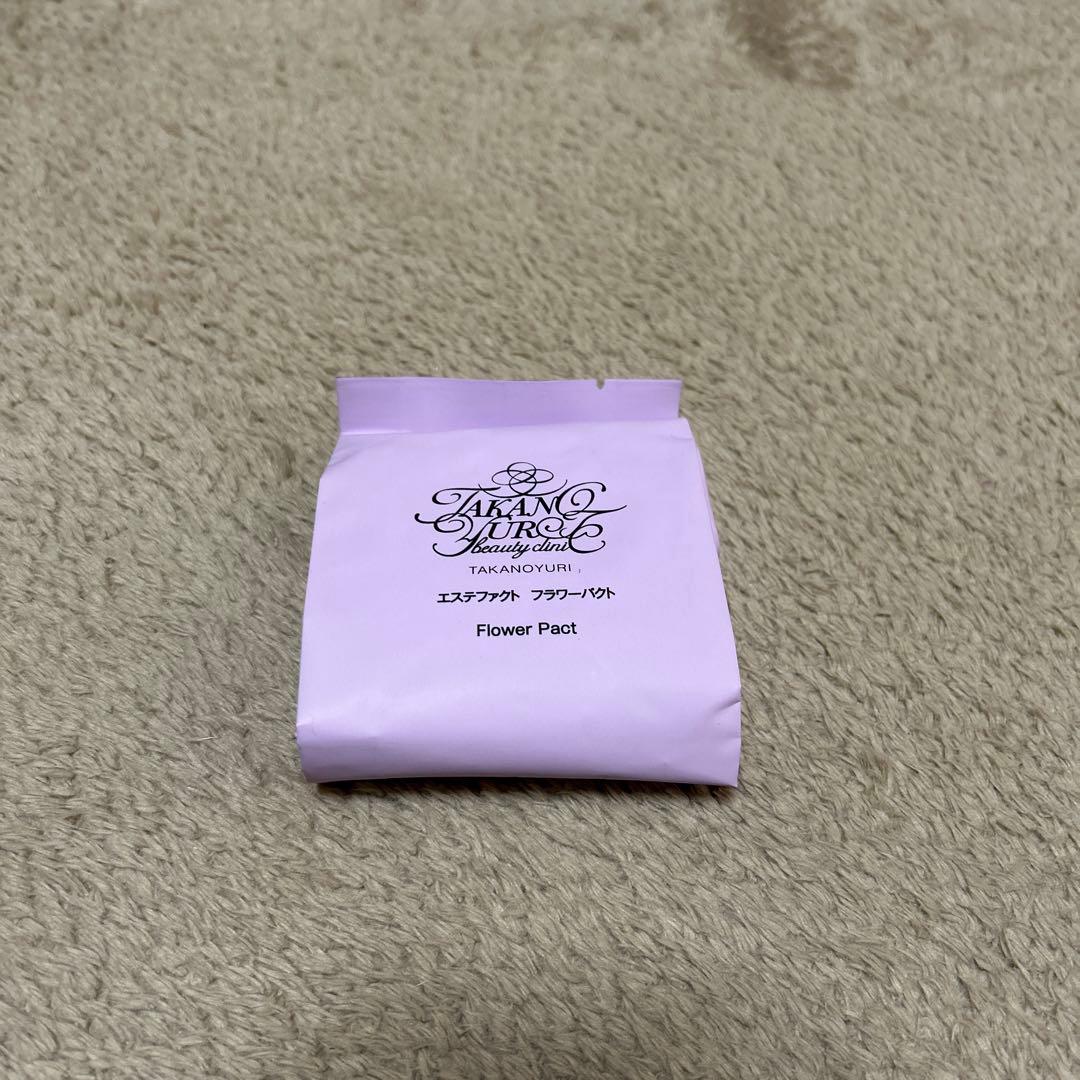たかの友梨フラワーパクトフアンデーションレフィル付きセット