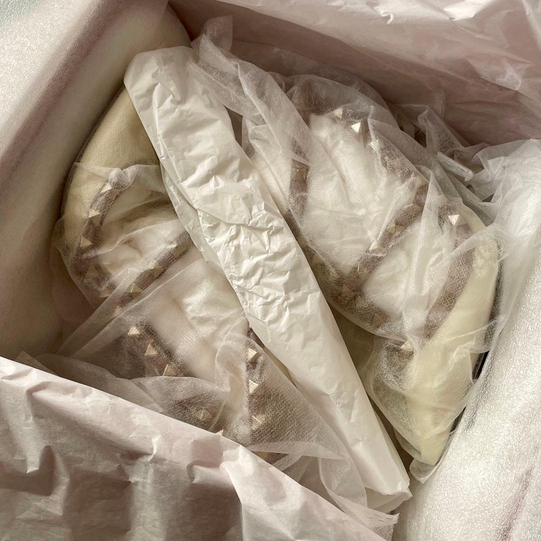 【新品同様】VALENTINO ヴァレンティノ ロックスタッズ パンプス ヒール