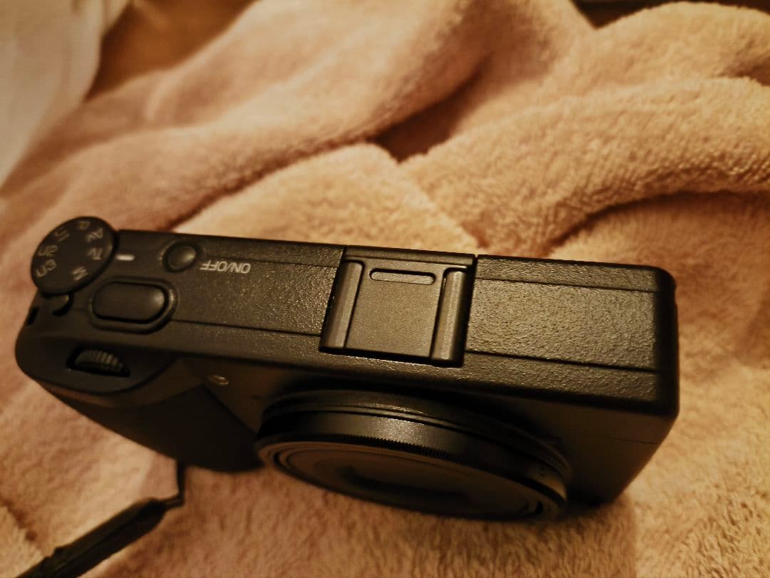 RICOH GR III +GW-4 +本体本革カバー+GA-1（2つ）