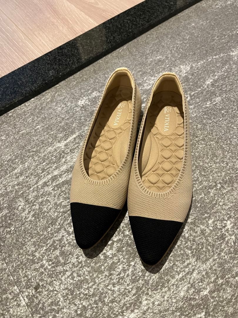 【美品】Vivaia ヴィヴァイア ポインテッドトゥ フラットシューズ