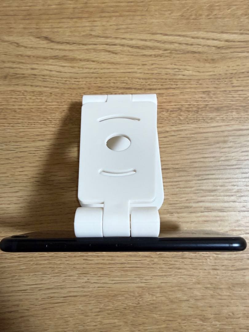 iPhone SE (第3世代) ミッドナイト 64GB SIMフリー