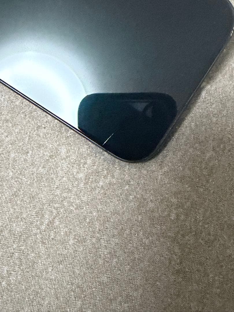 Apple iPhone 15 Pro ナチュラルチタニウム 256GB