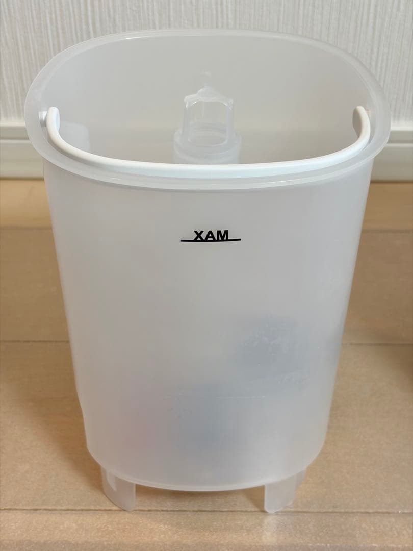 【美品】ニトリ タンクを持ち運べるラク給水湿度設定加湿器 2025年製