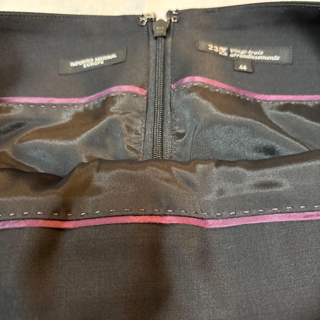 [美品]23区 スーツ黒 大きいサイズ size44 (中写真必見下さい)