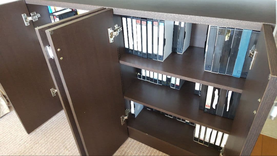 カウンター下リビング収納棚