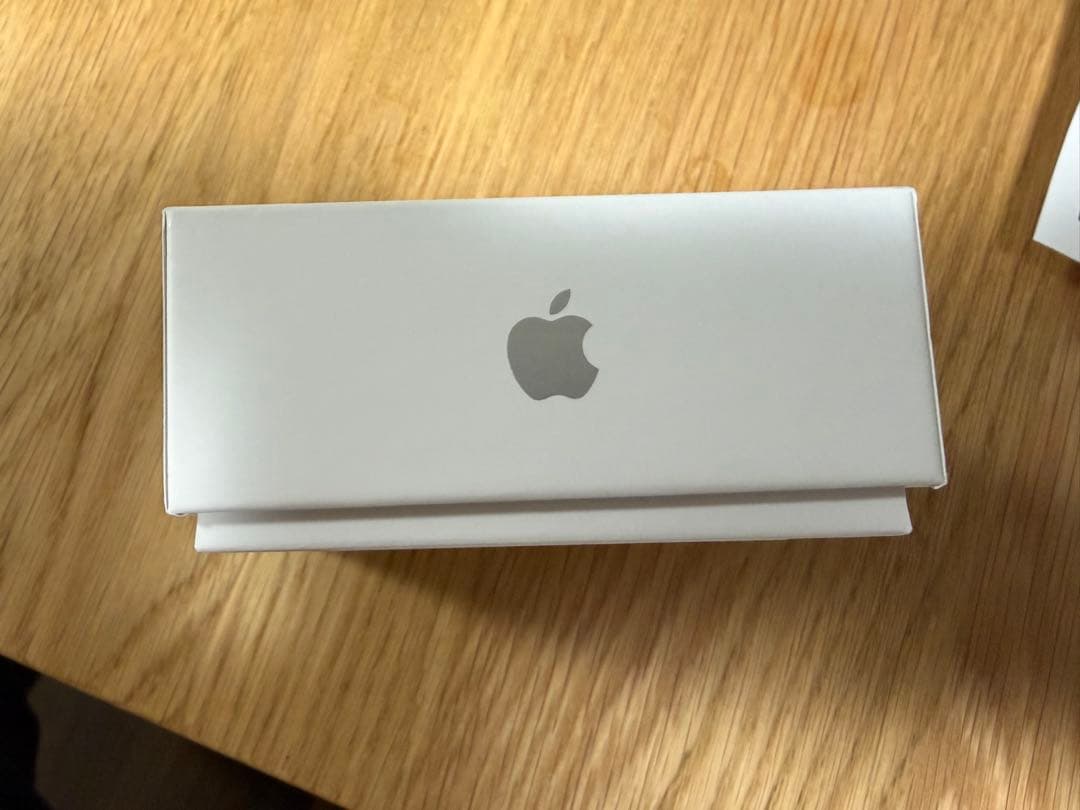 【使用2回のみ美品・定価29800円】AirPods4（ノイズキャンセル有）箱付