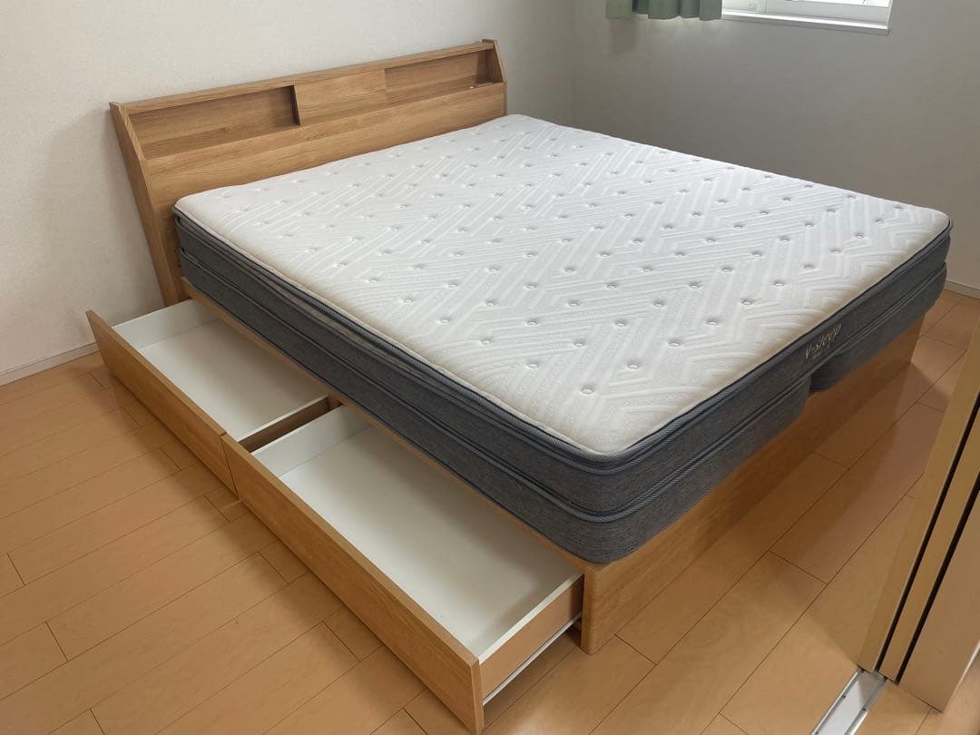 【残り３日掲載】【ニトリ】収納付きクイーンベッド マットレス付き
