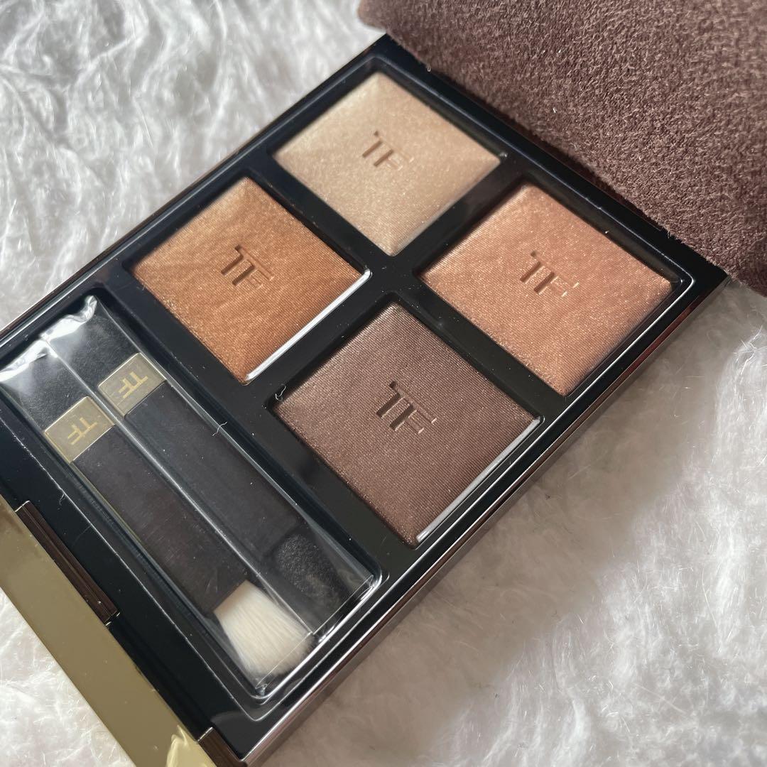 《新品・未使用》トムフォード アイカラークォード サスピション04A