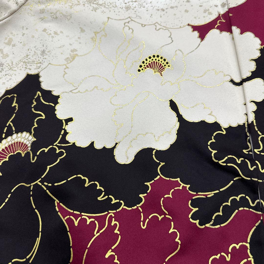 深紅 牡丹 金×黒×白 振袖