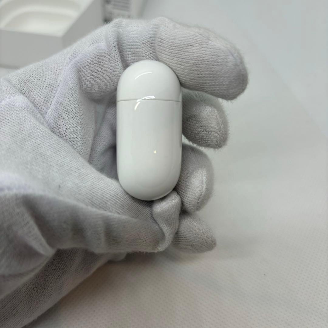 AirPods 4 アクティブノイズキャンセリング搭載 刻印有