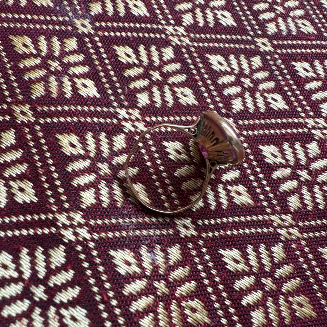 ルビー風ストーンのリングk 18