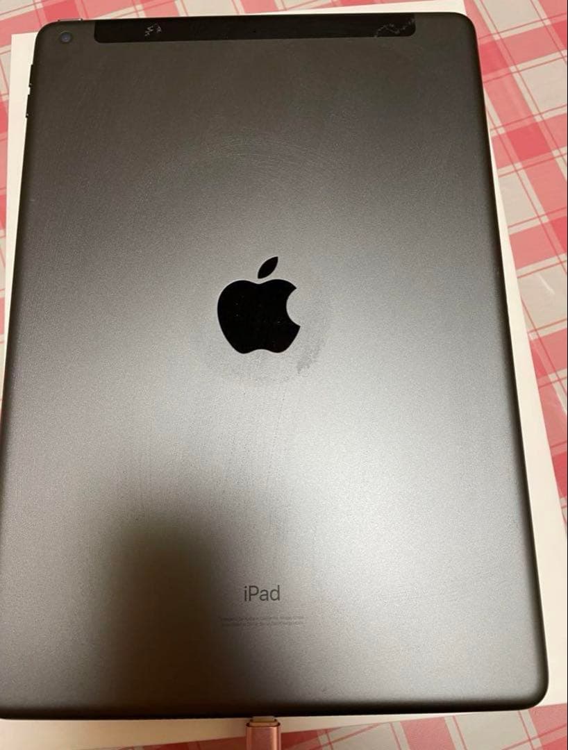 iPad 第7世代 128GB セルラーモデル グレー バッテリー残量95%