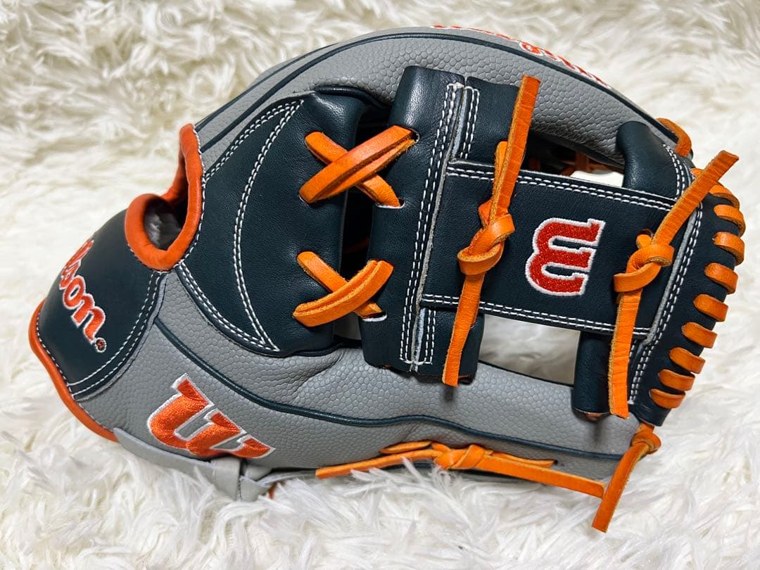 《極美品》ウィルソン　ワナビーヒーロー軟式内野手用グローブ