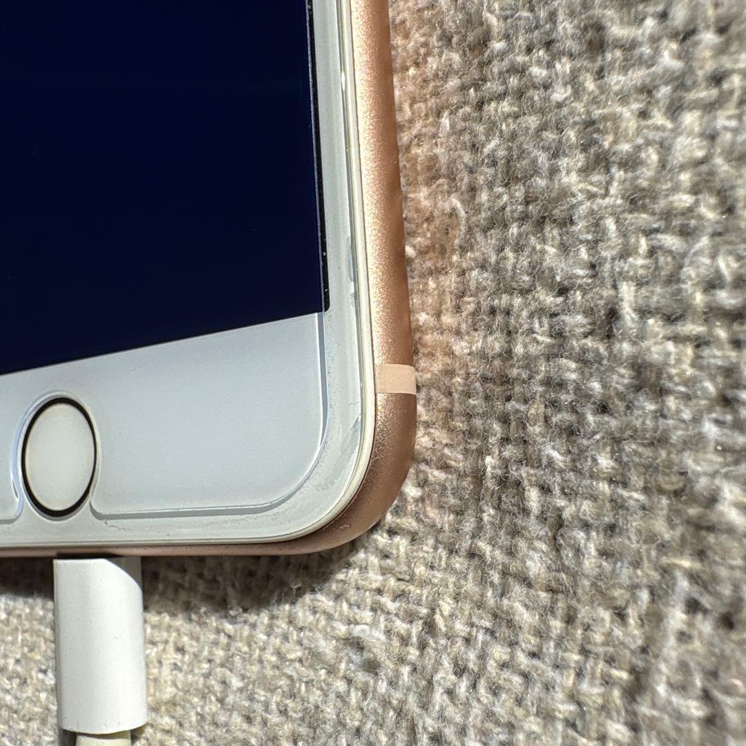 【美品】Apple iPhone 8 ローズコールド64GB 本体
