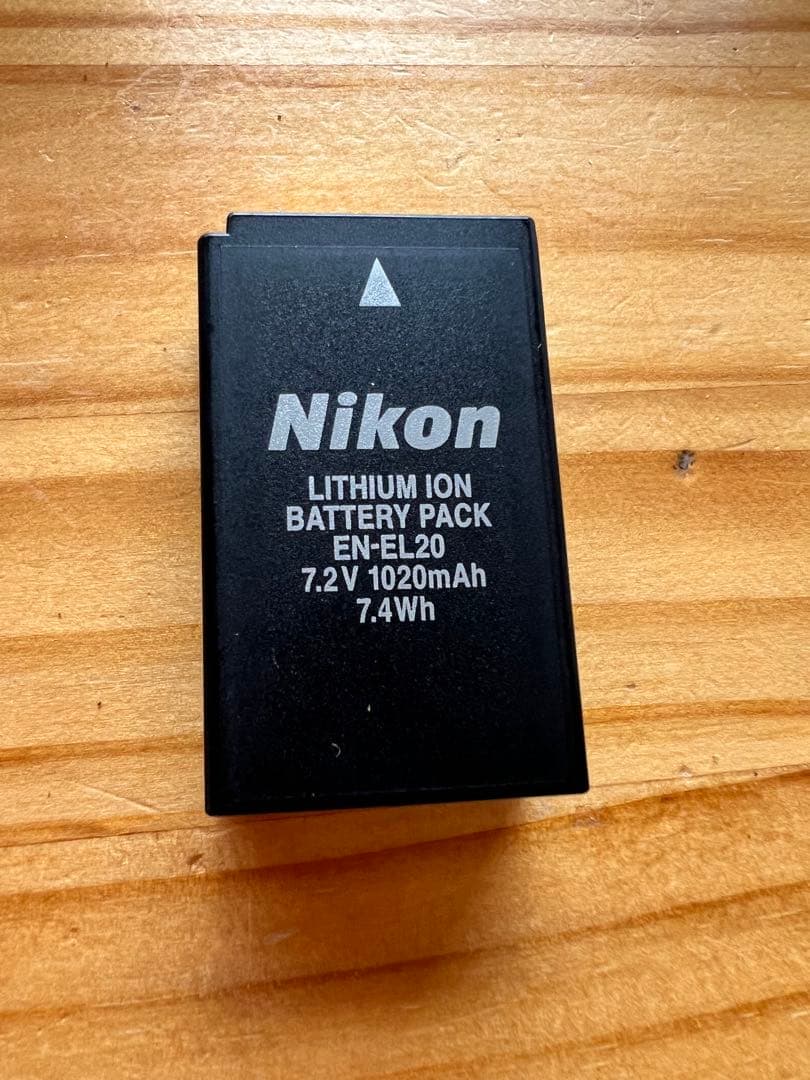 【充電器なし】Nikon J1 ミラーレス一眼カメラ ホワイト